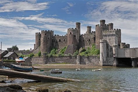 city near wales uk|Best places to visit in Wales .
